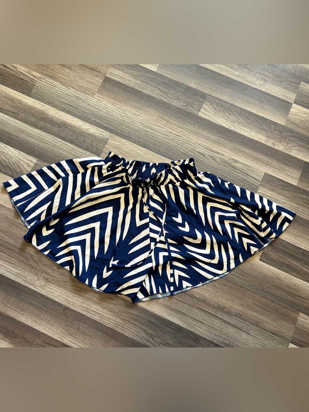 Navy & Cream Geometric Print Skort